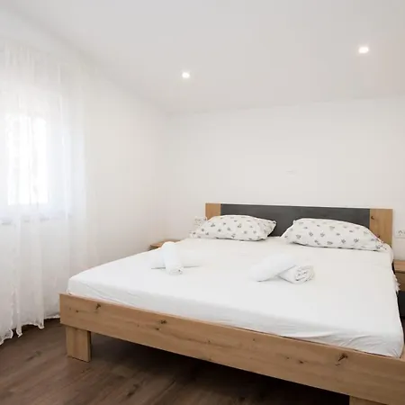 Apartment Nevena *