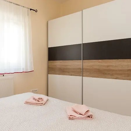 Nevena Apartment *