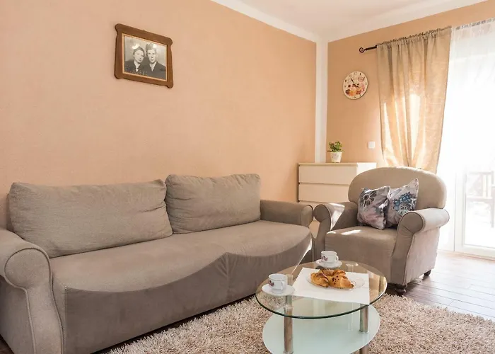 Nevena Appartamento Pirovac